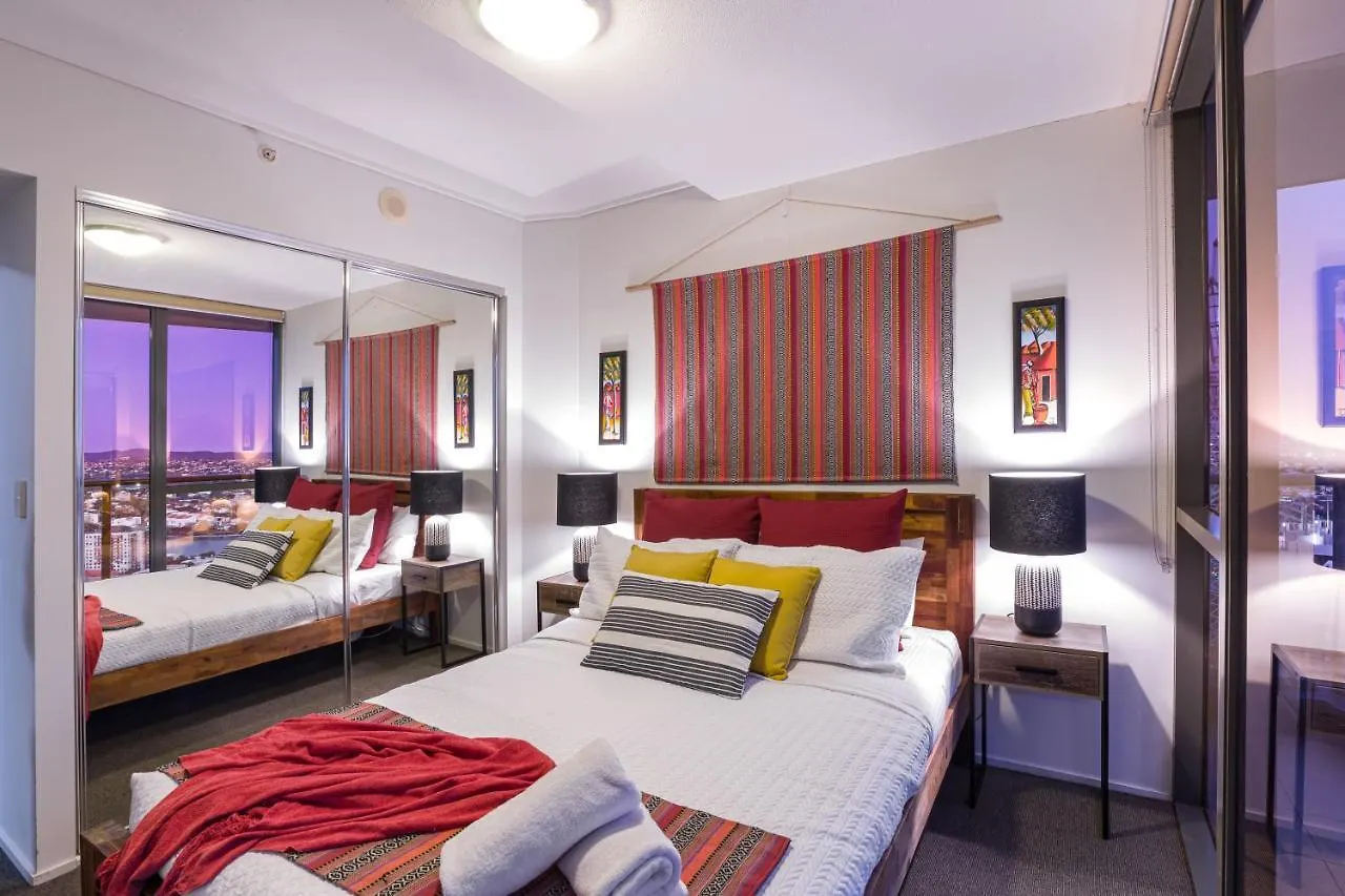 African Escape On Level 38 - Balcony With Views 布里斯班
